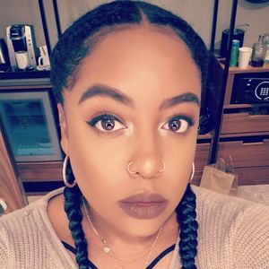 Meet your Posher, Amber